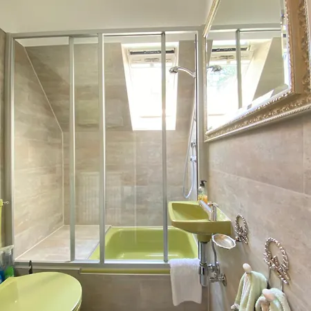 Πανσιόν Gaestezimmer Neumair 3*